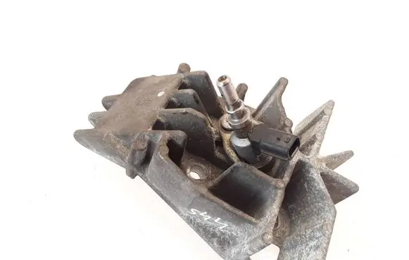Renault Megane III Gearbox mounting bracket 8200771226