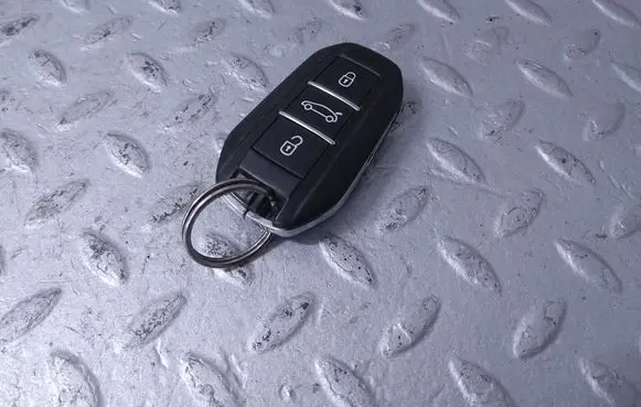 Ignition key/card