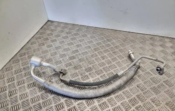 Opel Astra J Air conditioning (A/C) pipe/hose 13351588
