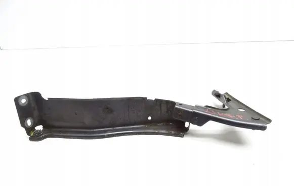 Audi A5 8T 8F Fender mounting bracket 8T0821136G