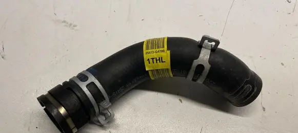 Hyundai i30 Engine coolant pipe/hose 25415-G4700