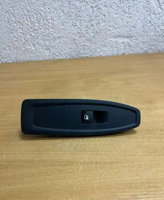 BMW 2 F46 Other switches/knobs/shifts 920810702 F5225