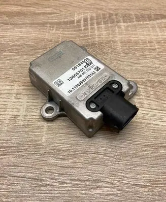 Opel Signum ESP acceleration yaw rate sensor 13665701 09184504 213