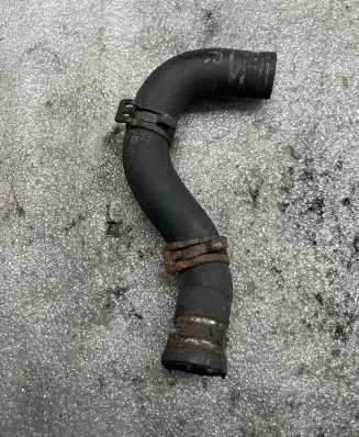 Audi A3 S3 8P Engine coolant pipe/hose 1K0121058C