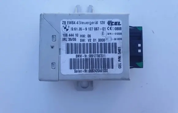 BMW X3 E83 Fuel injection pump control unit/module 9127087 10844410 97RI012228