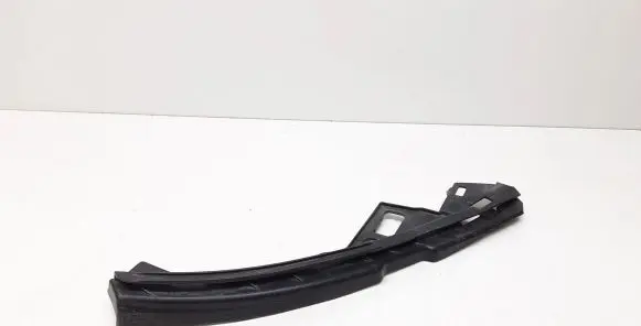 Volvo V50 Front bumper mounting bracket 30744957