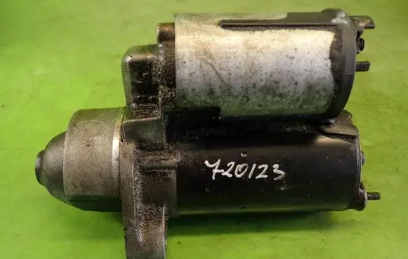 Audi A6 S6 C5 4B Starter motor