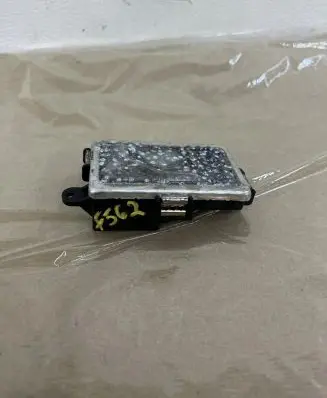 Mercedes-Benz E W212 Other devices A2128702110 F562