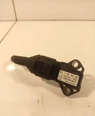 Volkswagen PASSAT B6 Air pressure sensor 038906051C 0281002401 110115T0140D