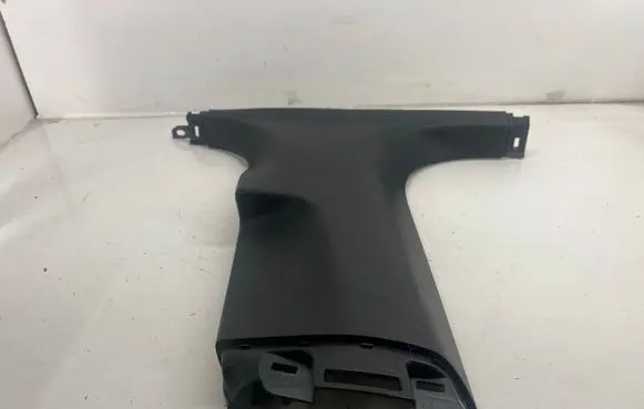 Tesla Model 3 (B) pillar trim (bottom) 108629600L