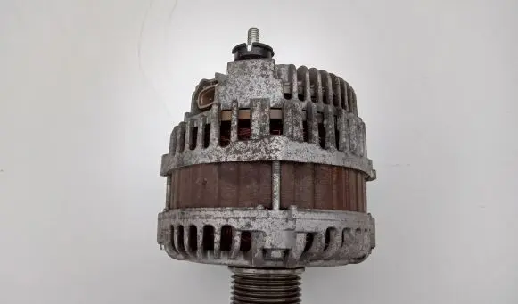 Nissan Juke I F15 Generator/alternator 23100BV80A