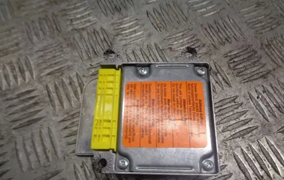 Skoda Fabia Mk1 (6Y) Airbag control unit/module 1C0909601A