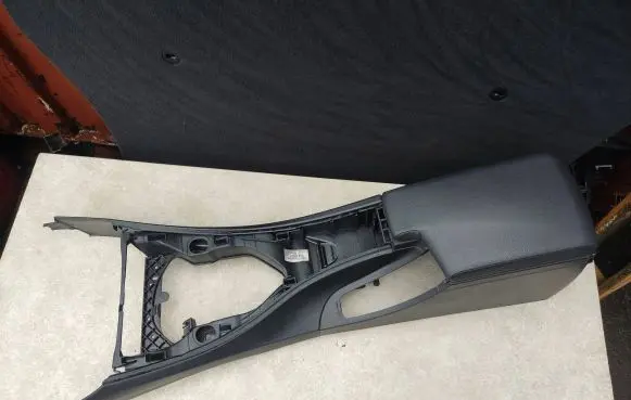 BMW 3 E90 E91 Center console 9170915