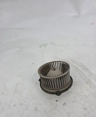 Mitsubishi Pajero Heater fan/blower 194000