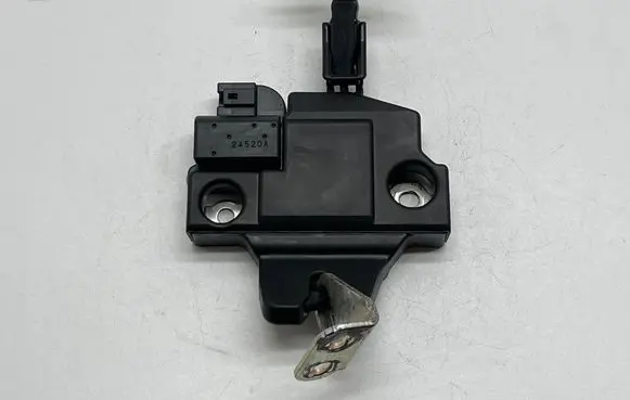 Subaru Legacy VII Tailgate/trunk/boot lock/catch/latch 24520A