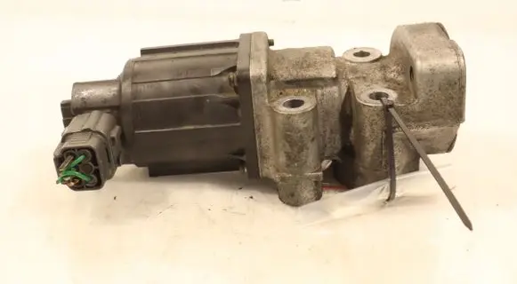Opel Astra J EGR valve K5T70380