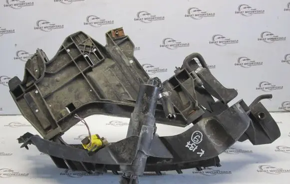 Audi A4 S4 B8 8K Headlight/headlamp mounting bracket 8K0805607A