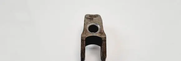 Volvo 850 Fuel Injector clamp holder