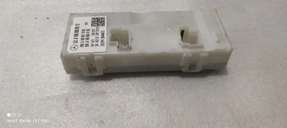 Mercedes-Benz GL X166 Tailgate/trunk control unit/module A1669008512