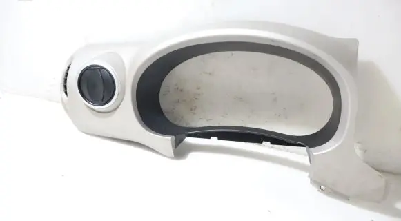 Citroen Berlingo Dashboard side air vent grill/cover trim
