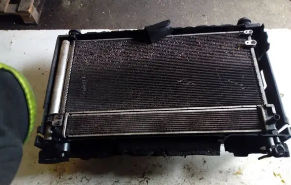 Toyota Prius (XW30) Radiator set 