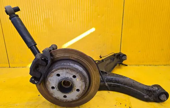 Mercedes-Benz Vito Viano W447 Stub axle 