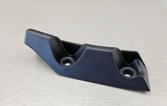 BMW 3 E46 Front splash guards bracket 8252798 51118252798