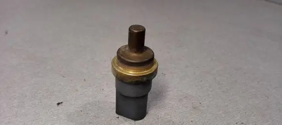 Volkswagen Golf IV Coolant temperature sensor 06A919501