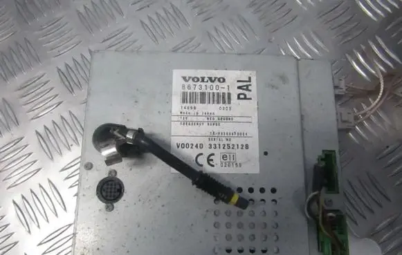 Volvo XC70 GPS navigation control unit/module 86731001 8673100-1