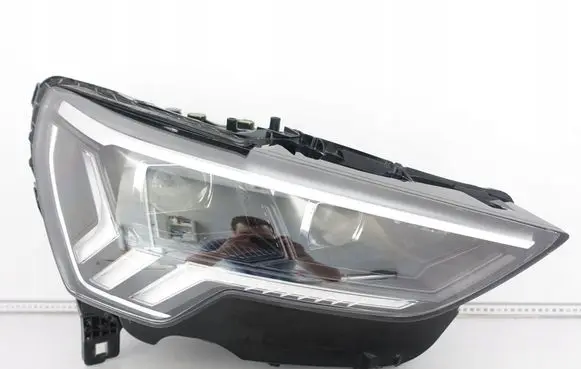 Audi Q3 F3 Headlight/headlamp 83A941036C