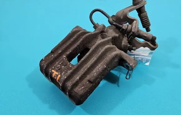 Rear brake caliper