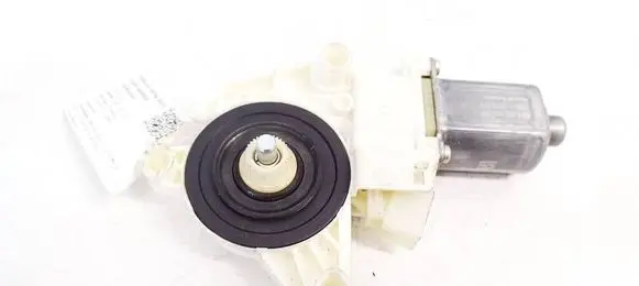Audi A4 S4 B8 8K Front door window regulator motor 8K0959801B