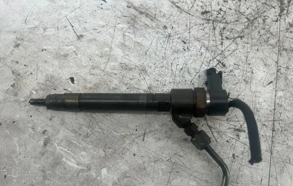 Volvo S60 Fuel injector 0445110251