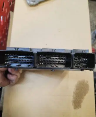 Renault Master III Engine control unit/module 237102265R 0281030577 237104134R