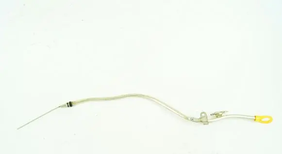 Toyota Hilux (AN120, AN130) Oil level dip stick 153010E010