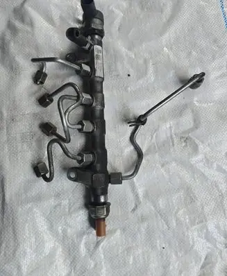 Volkswagen Tiguan Fuel main line pipe 03L130089J 500000546