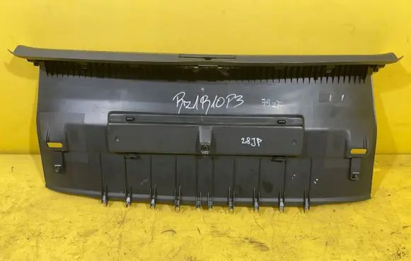 Volkswagen Scirocco Seat and door cards trim set RZ1R10P3