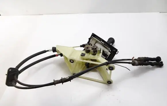 Mazda 3 III Gear shifter/selector KE40B 02200069R J0413H