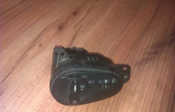 Ford Focus Light switch 98ag13a024ch