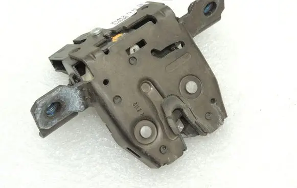 Opel Zafira C Tailgate/trunk/boot lock/catch/latch 13509599 13587646