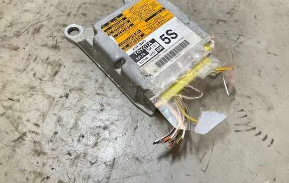 Toyota Hilux (AN10, AN20, AN30) Airbag control unit/module 891700K141 9211403506 2310004801