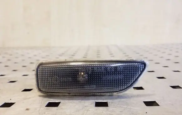 Volvo XC90 Front indicator light