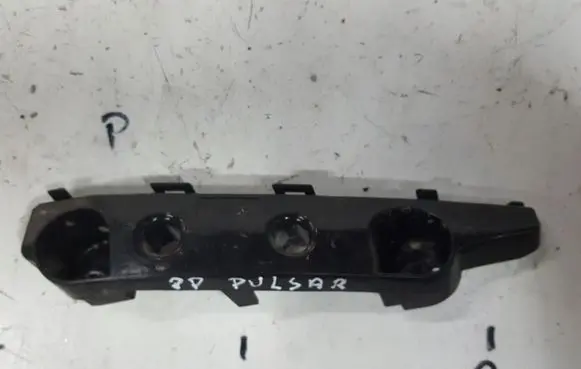 Nissan Pulsar Front bumper mounting bracket