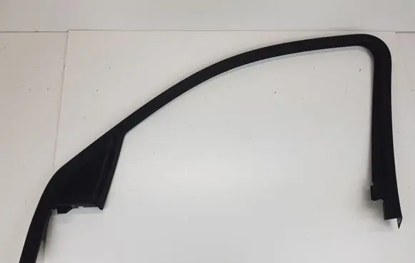 Audi Q5 SQ5 Front door glass trim molding 8R0867610