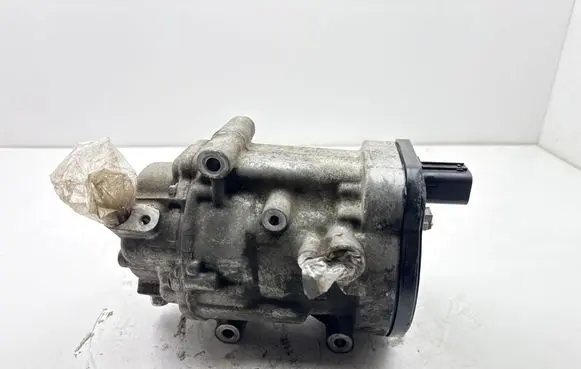 Toyota C-HR I Air conditioning (A/C) compressor (pump) ESB20C 0424000370 12C39163