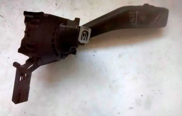 Skoda Octavia Mk2 (1Z) Wiper control stalk 1K0953519H 20351492910735 01203514