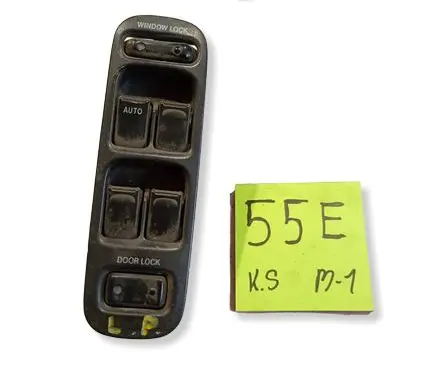 Suzuki Esteem Baleno Electric window control switch 3799060G10