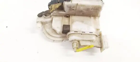 Volkswagen Golf III Front door lock 1H0862153 1H1837015N