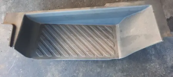 Mercedes-Benz Sprinter W901 W902 W903 W904 Front sill trim cover 9016862328 100SS2