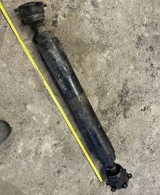 Mitsubishi Pajero Rear driveshaft/prop shaft 